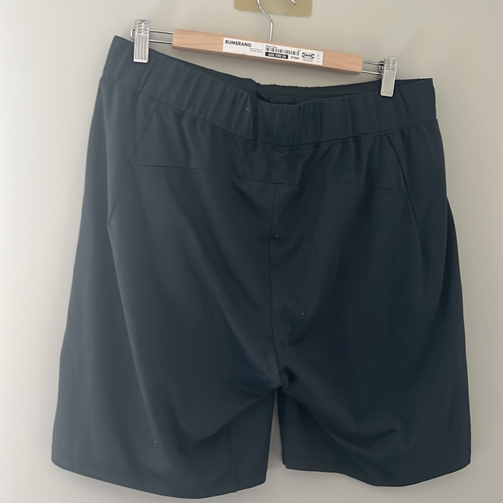 RYU Green Casual Shorts - Size Large - Picture 2 of 4